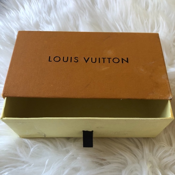 Fashion Sunglasses - Picture 4 of 6